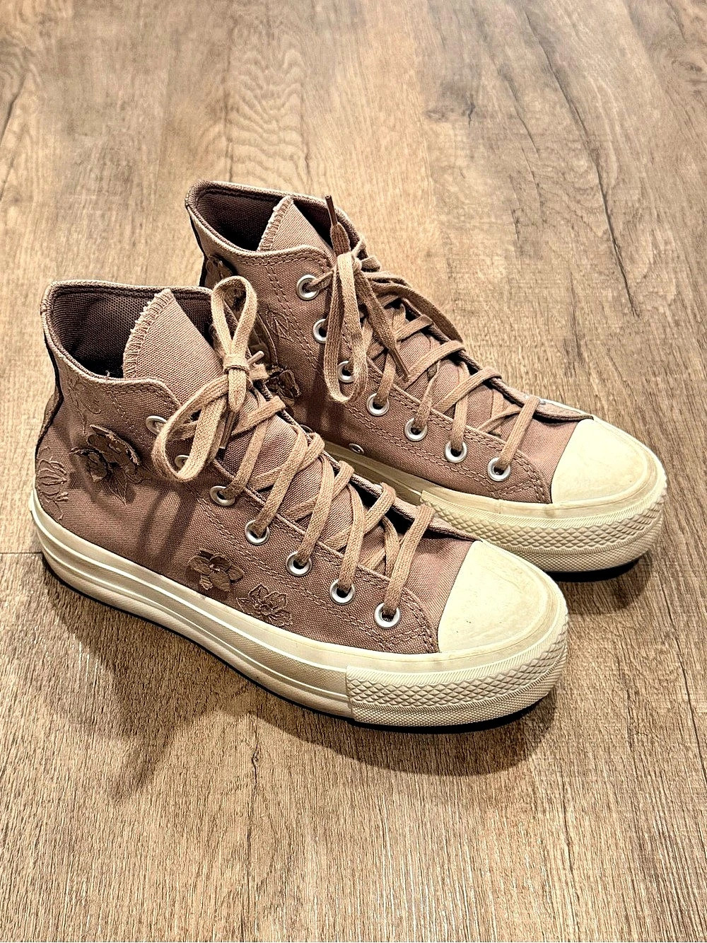 Converse Chuck Taylor All Star Floral High Top Sneakers Mauve 6.5